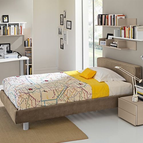 Picture of Student Bedroom Set