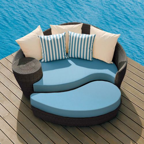 Picture of Modern Outdoor Furniture